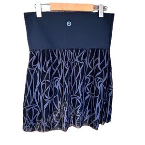 lululemon athletica  * Tulip Skirt EUC Sz 8  Rare